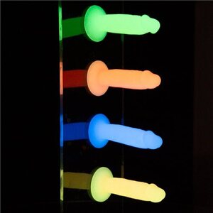 ADDICTION SILLY WILLY 3.3" – Glows in the Dark